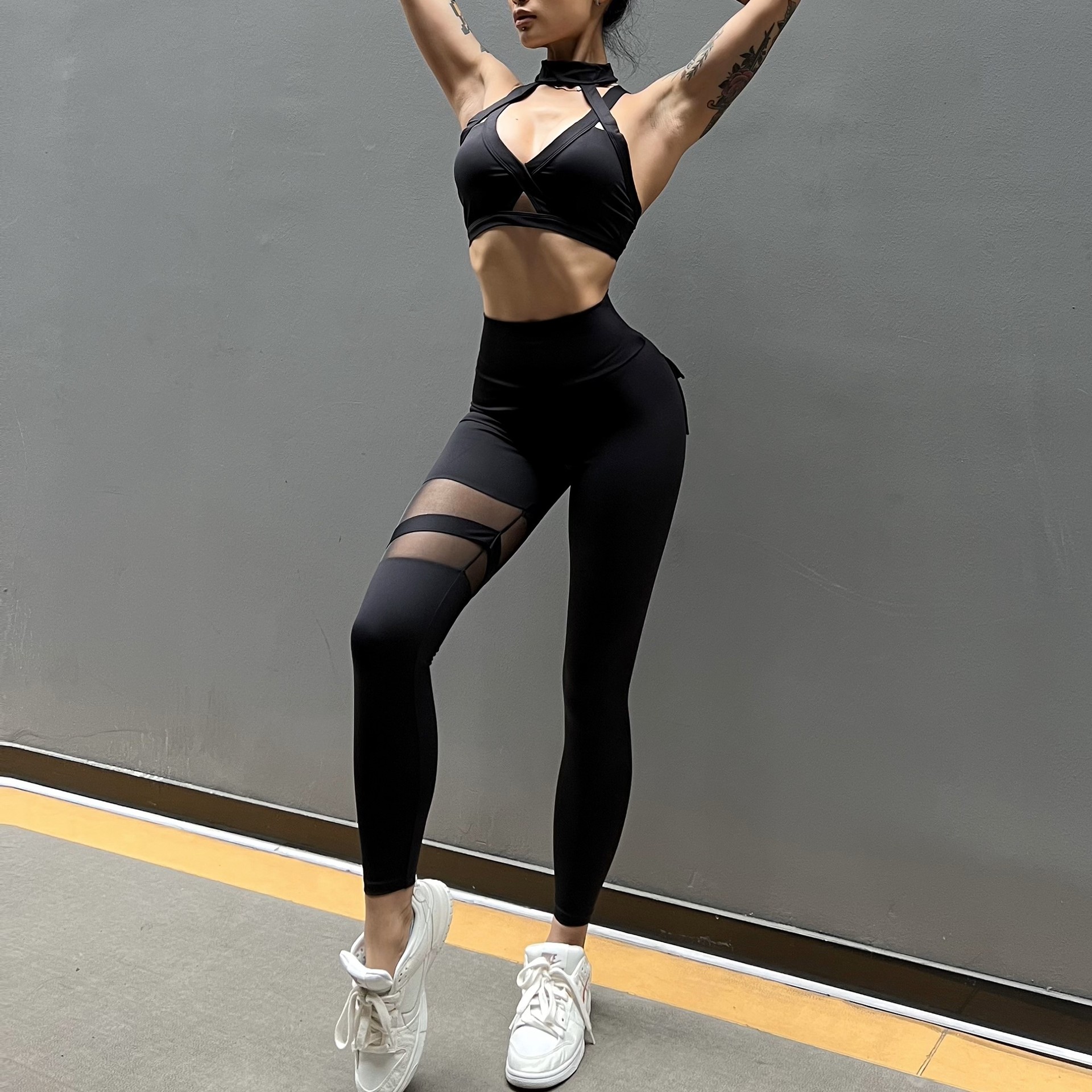 Cargo Pocket Skinny Yoga Leggings.pdf